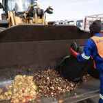 Combating food waste in Africa<br><span  style=' color: grey; text-align: right;'>A platform connecting farmers to markets and an organization delivering food to those in Need</span>