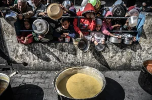 13 Hunger hotspots could see a worsening of acute food insecurity (UN Report)<br><span  style=' color: grey; text-align: right;'>Funding for emergency food and agricultural aid declined 59% in 2022- 2025</span>