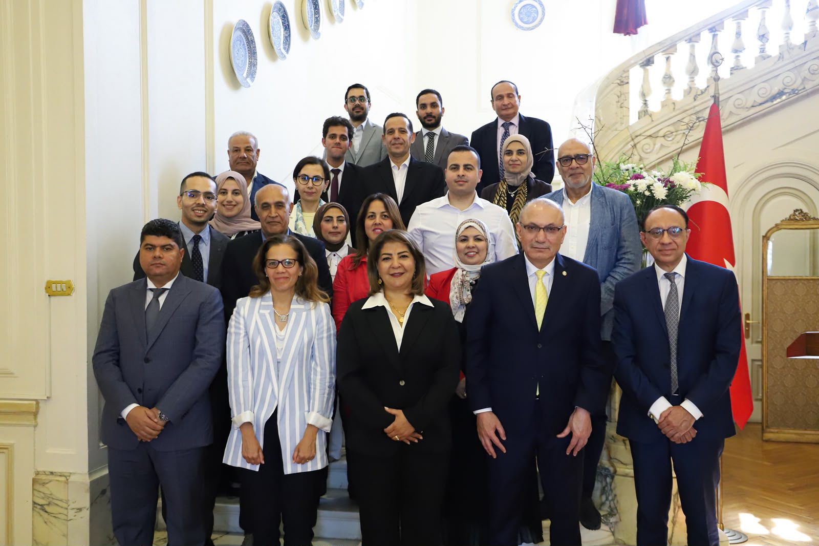 All participants in the consultative meeting at the Turkish Embassy in Cairo in a group photo